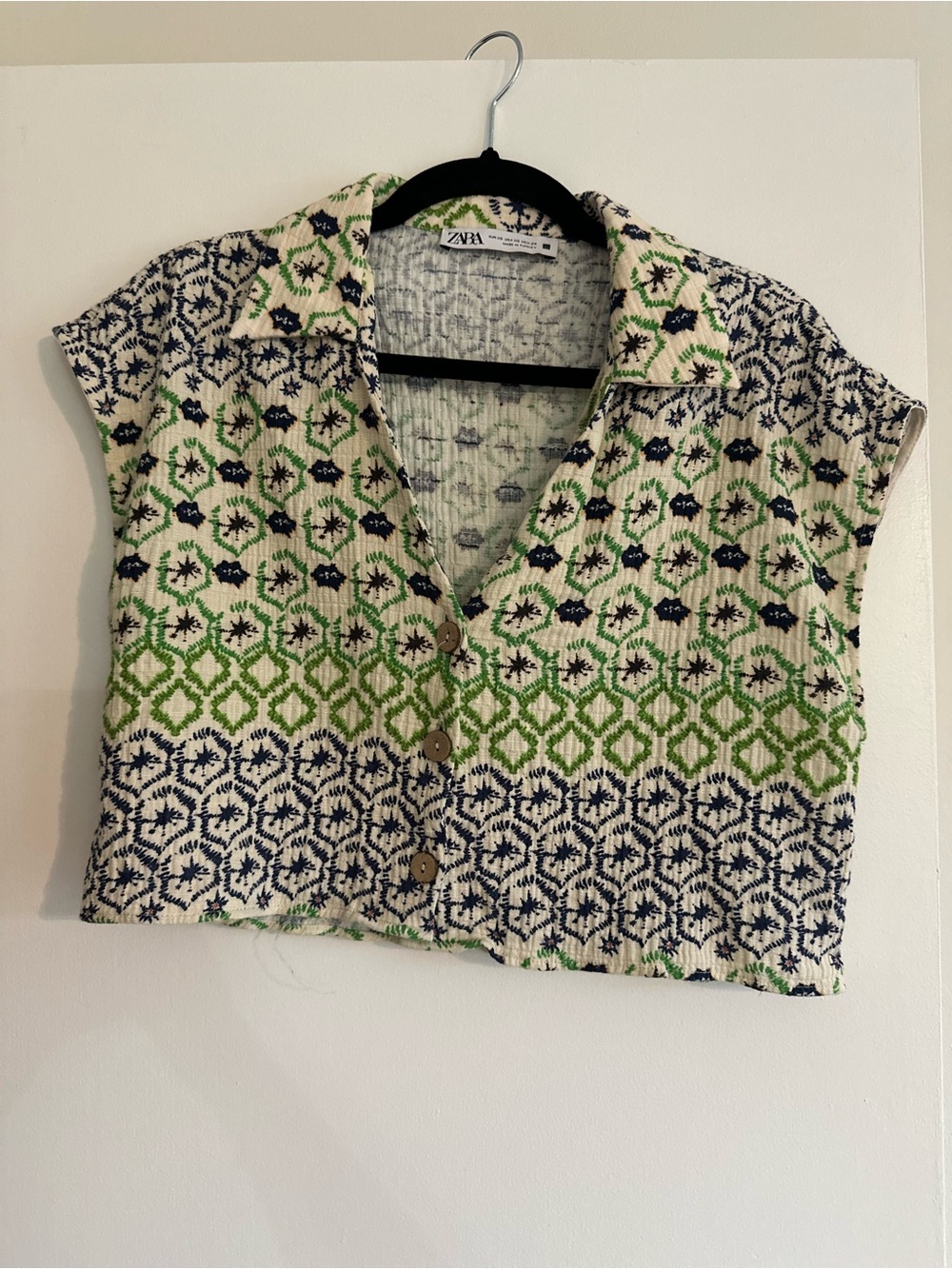 Zara Green, Navy & Cream Patterned Short Sleeve Button-Front Top